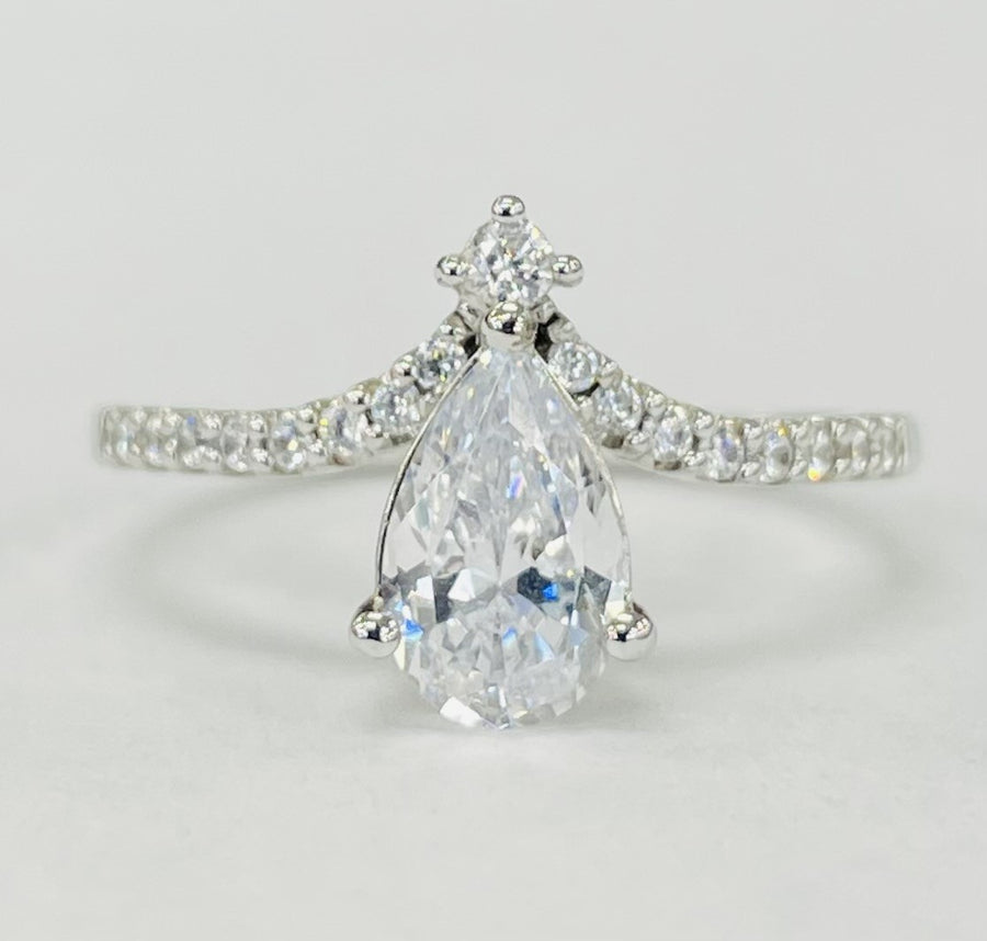 Romance - Chevron Crown Diamond Setting