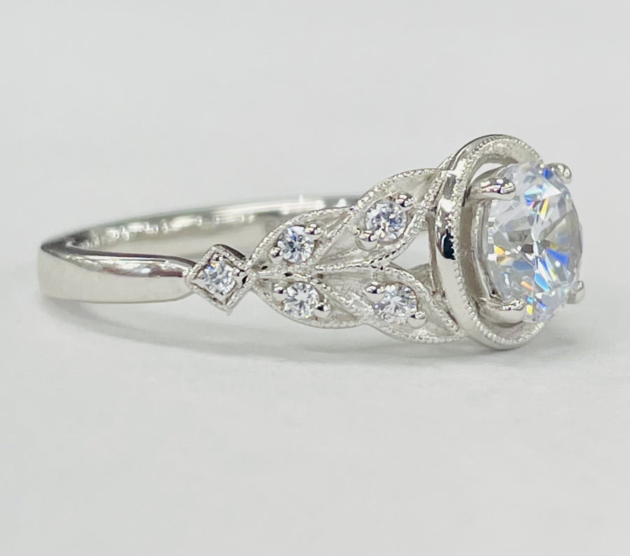 Noam Carver - Vintage Inspired Floral Diamond Setting