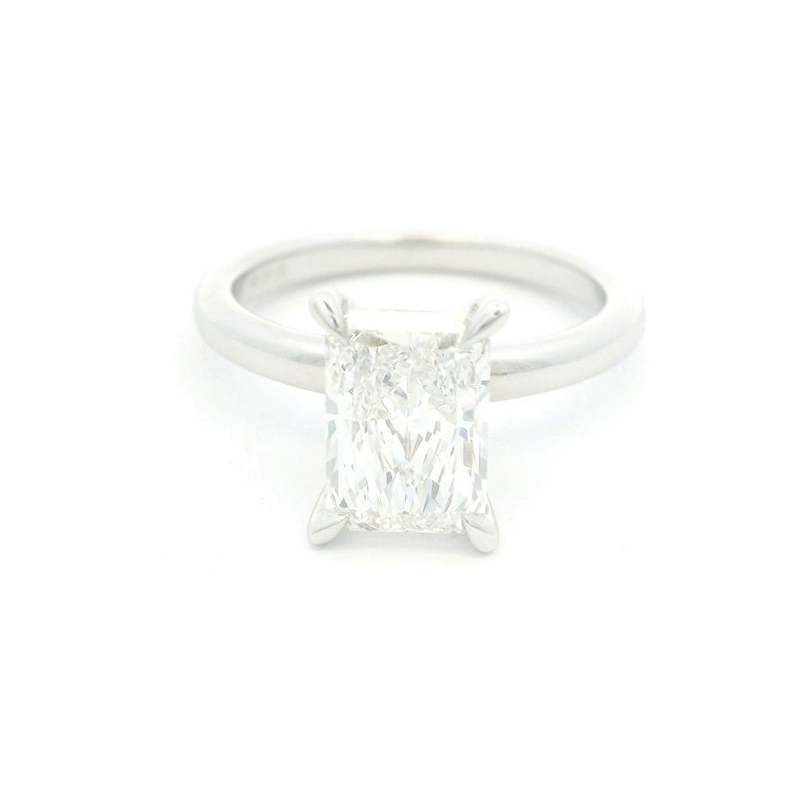 2CT Radiant Solitare Engagement Ring - Lab Grown