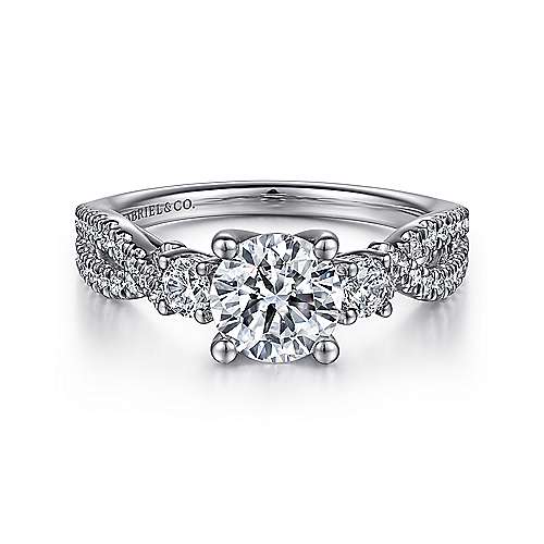 Gabriel & Co. Hudson ER15592R4W44JJ – 14K White Gold Round Three-Stone Diamond Engagement Ring