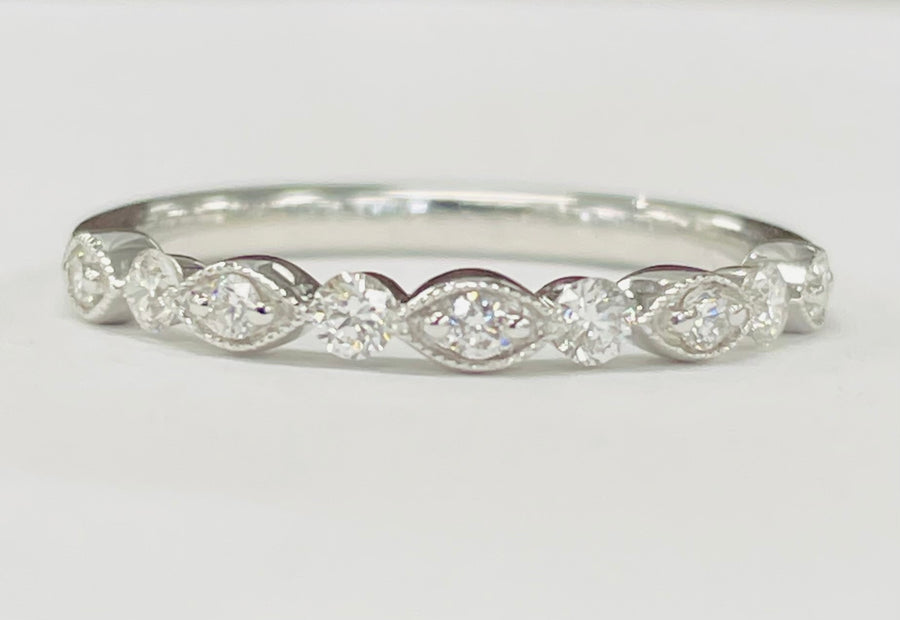 Premium Scallop Milgrain Diamond Stackable Band