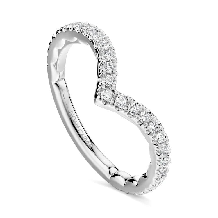 14KW Heart-Shape Sidestone Luna Diamond Wedding Band