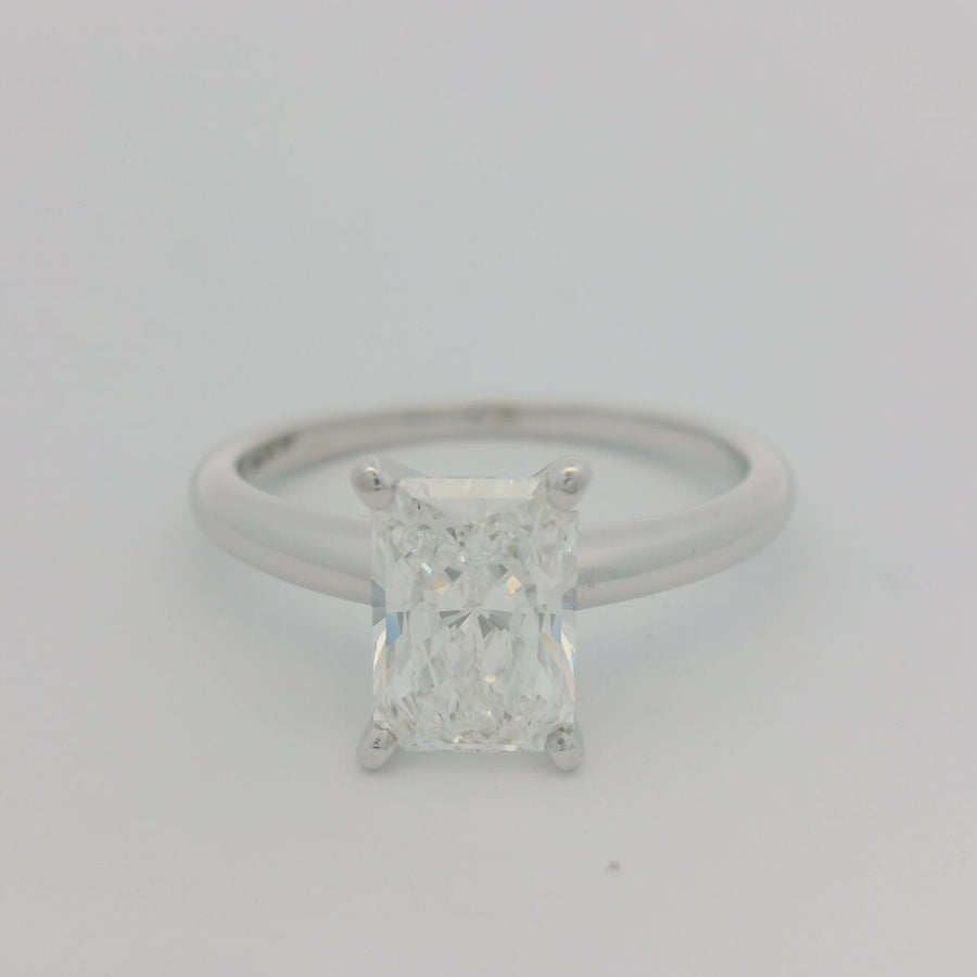 1 1/2CT Radiant Solitare Engagement Ring - Lab Grown