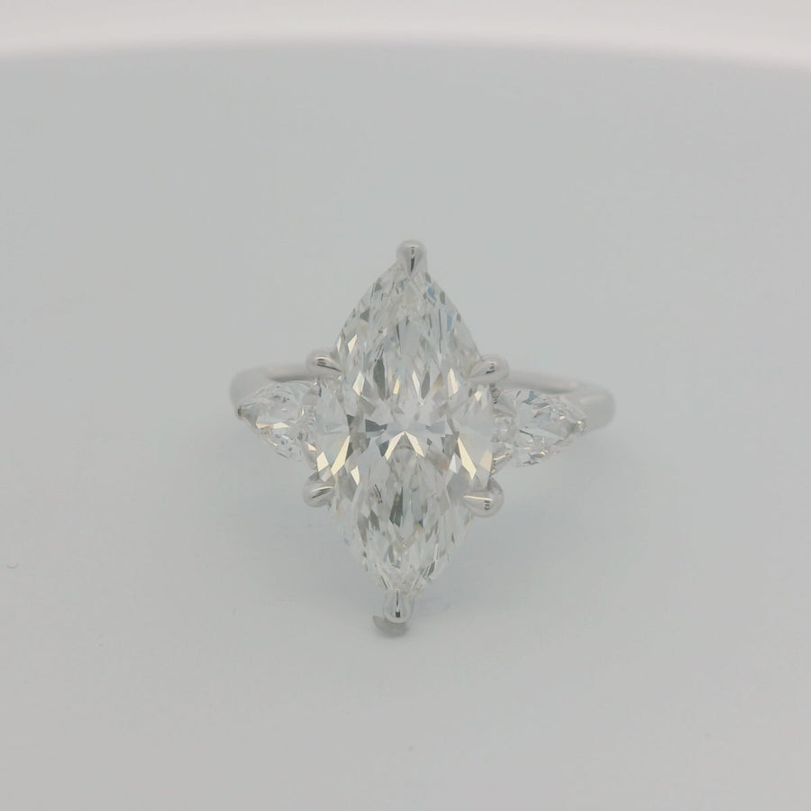 Elegant 4CT Marquise Engagament Ring - Lab Grown