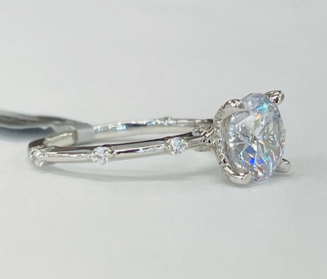 Noam Carver - Premium Petite Hidden Halo Station Diamond Setting