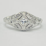 18KT Detailed Vintage Script Diamond Ring