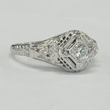 18KT Detailed Vintage Script Diamond Ring