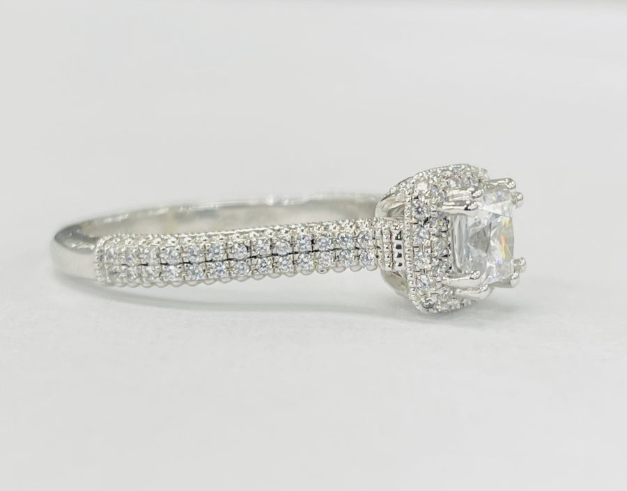 Romance - All Pave Diamond Halo Setting