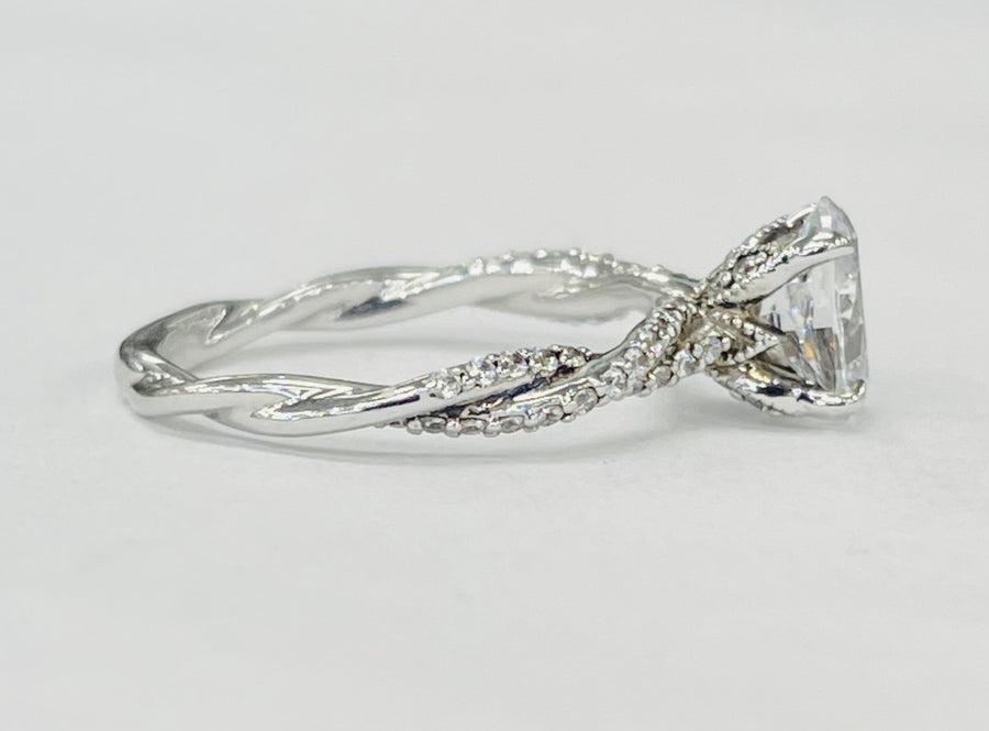Romance - Pave Diamond Twist Setting