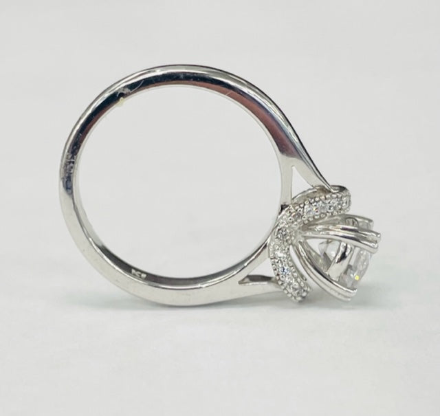 Romance - Modern Style Diamond Solitare Setting