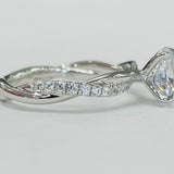 Romance - Simple Twist Diamond Setting
