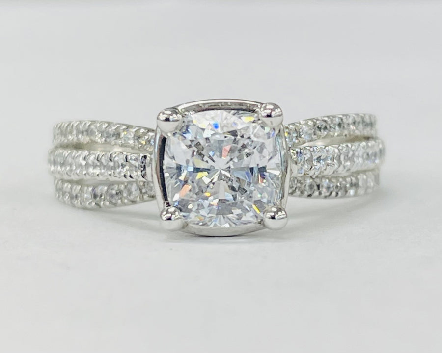 Romance - Triple Cathedral Diamond Split Shank Setting