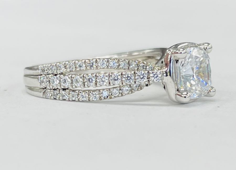 Romance - Triple Cathedral Diamond Split Shank Setting