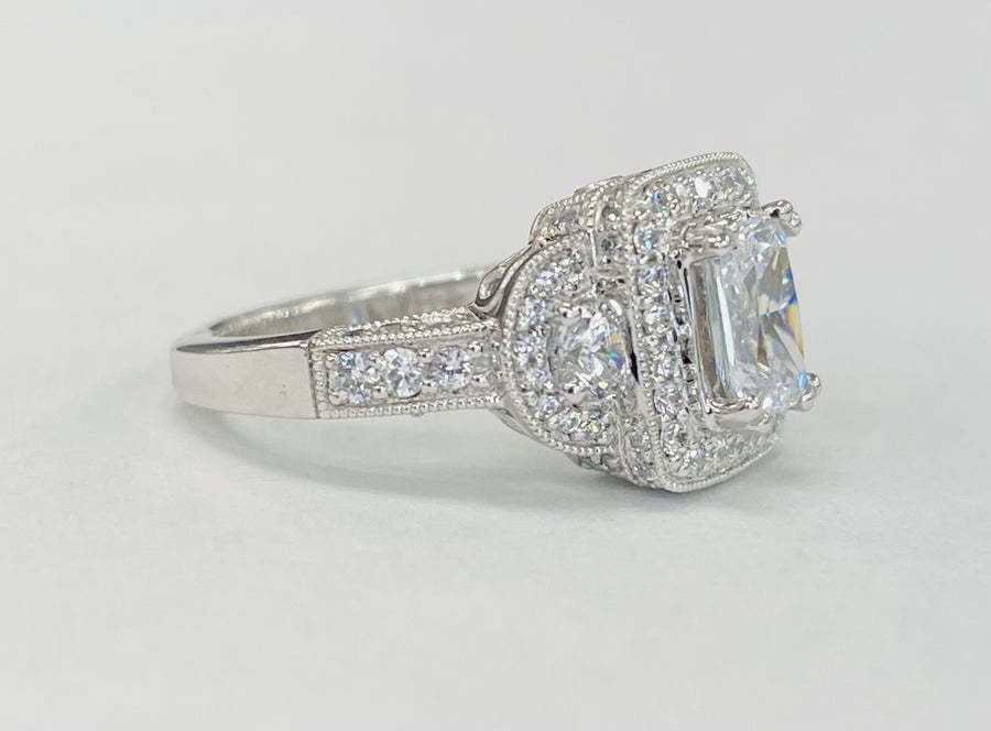 Romance - Three Stone Detailed Halo Diamond Setting