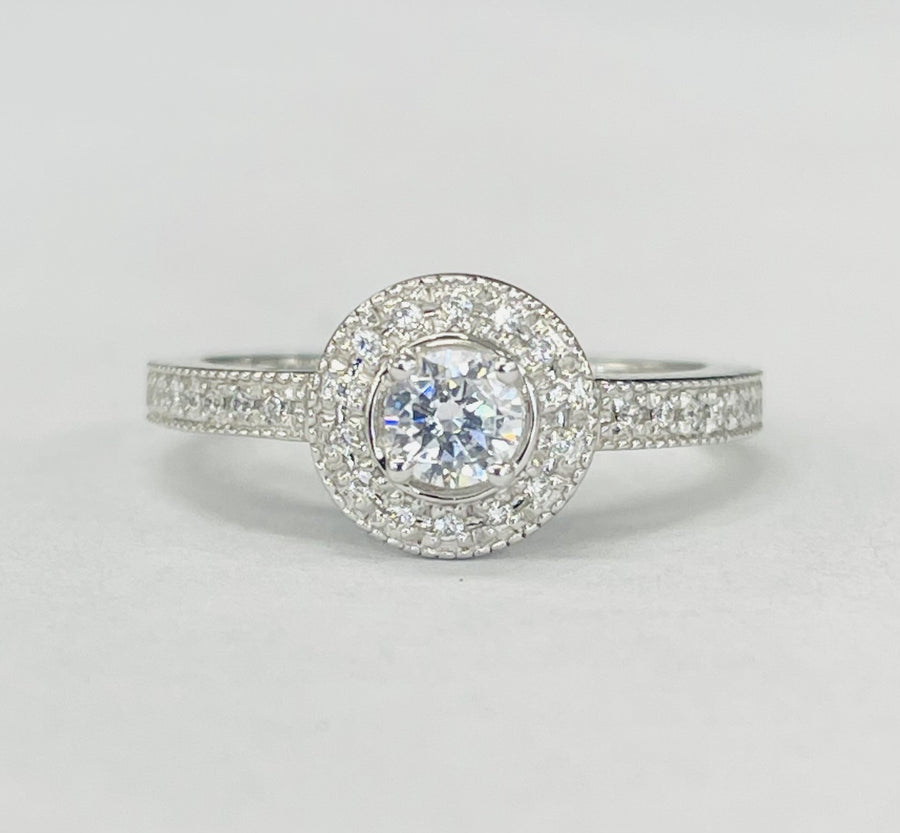 Romance - Simple Halo Accented Diamond Setting