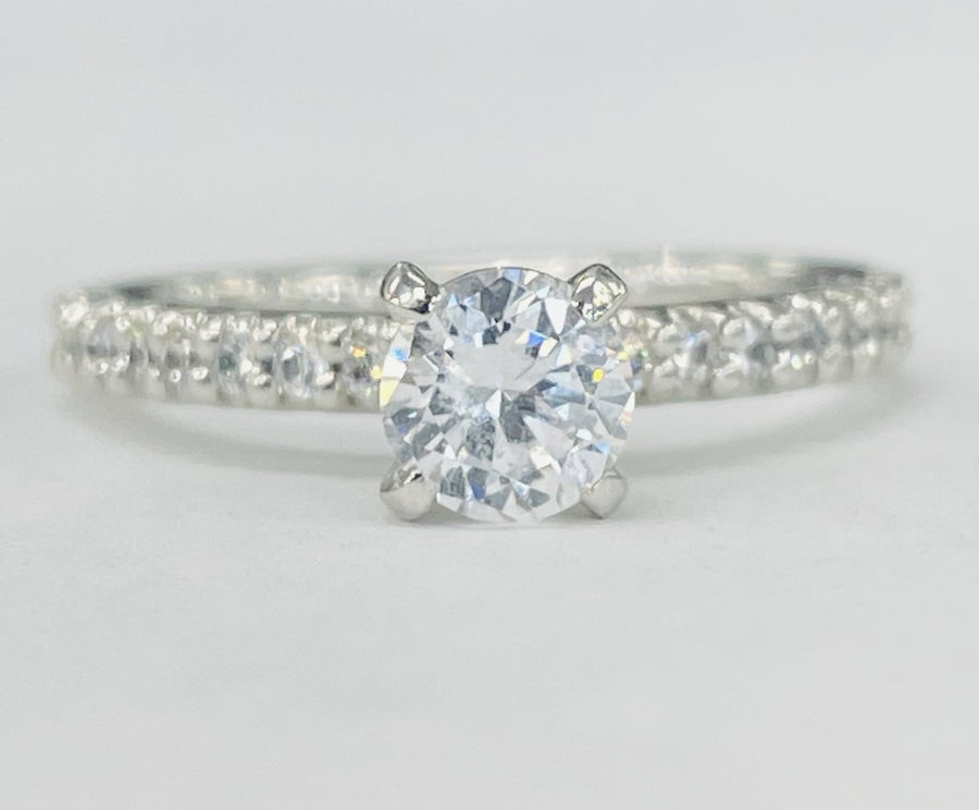 Romance - Simple Accented Solitare Diamond Setting