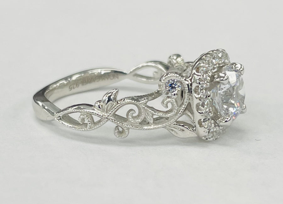 Noam Carver - Large Floral Halo Diamond Setting
