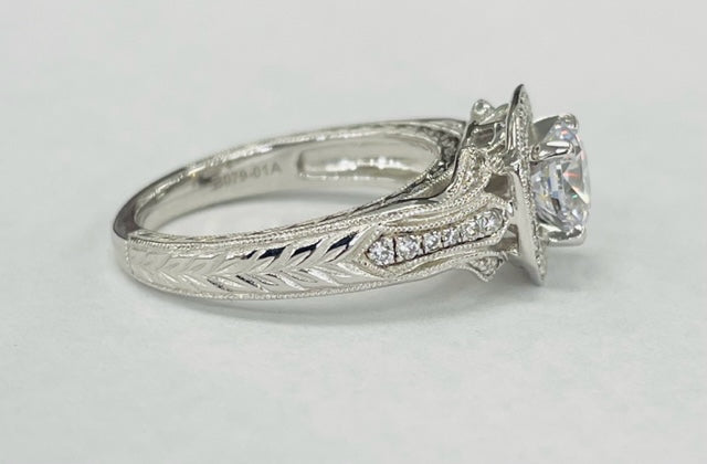Noam Carver - Vintage Inspired Statement Diamond Setting