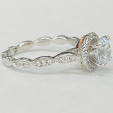Noam Carver - Scalloped Halo Diamond Setting
