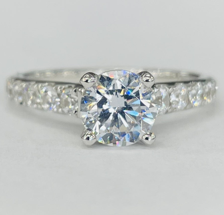Noam Carver - Tappered Large Diamond Setting