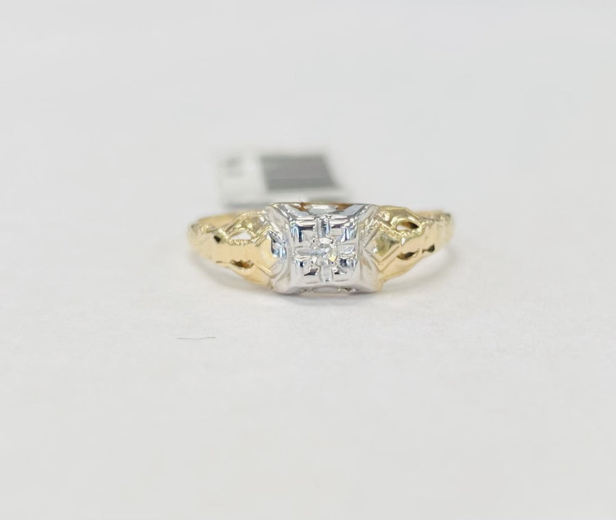 Vintage Dainty Diamond Ring