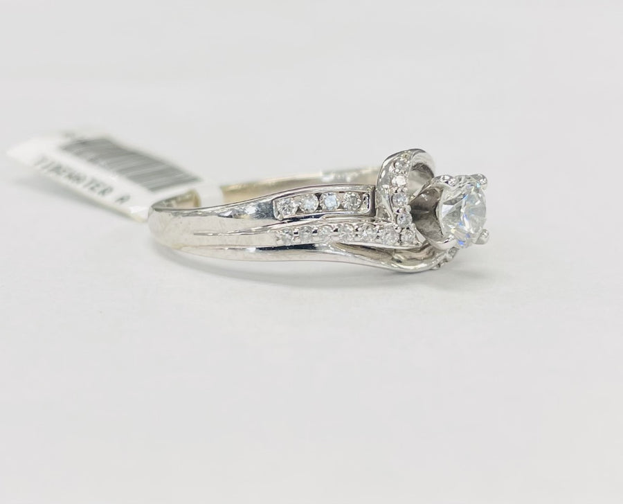 Twist Halo Bypass 1CTW Diamond Engagement Ring