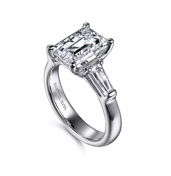 Belma - 18K White Gold Emerald Cut Diamond Engagement Ring