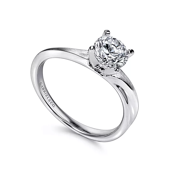 Hattie - 14K White Gold Round Diamond Engagement Ring