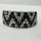 14k White Gold Zig Zag Diamond Ring