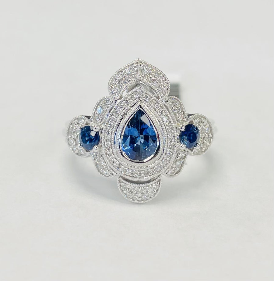 Vintage Inspired Sapphire / Diamond RIng