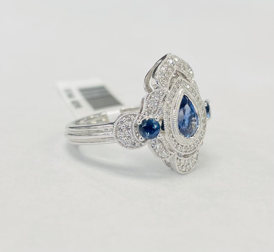 Vintage Inspired Sapphire / Diamond RIng