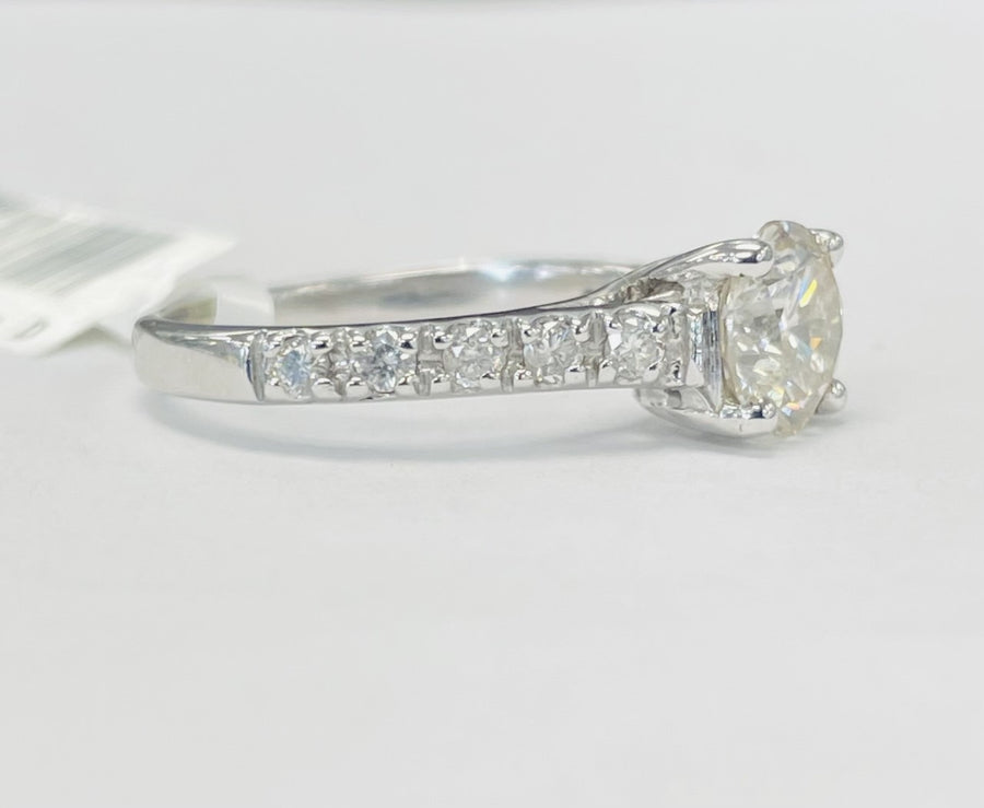 14KT Accented Solitare 1 1/3CTW Diamond Engagement Ring