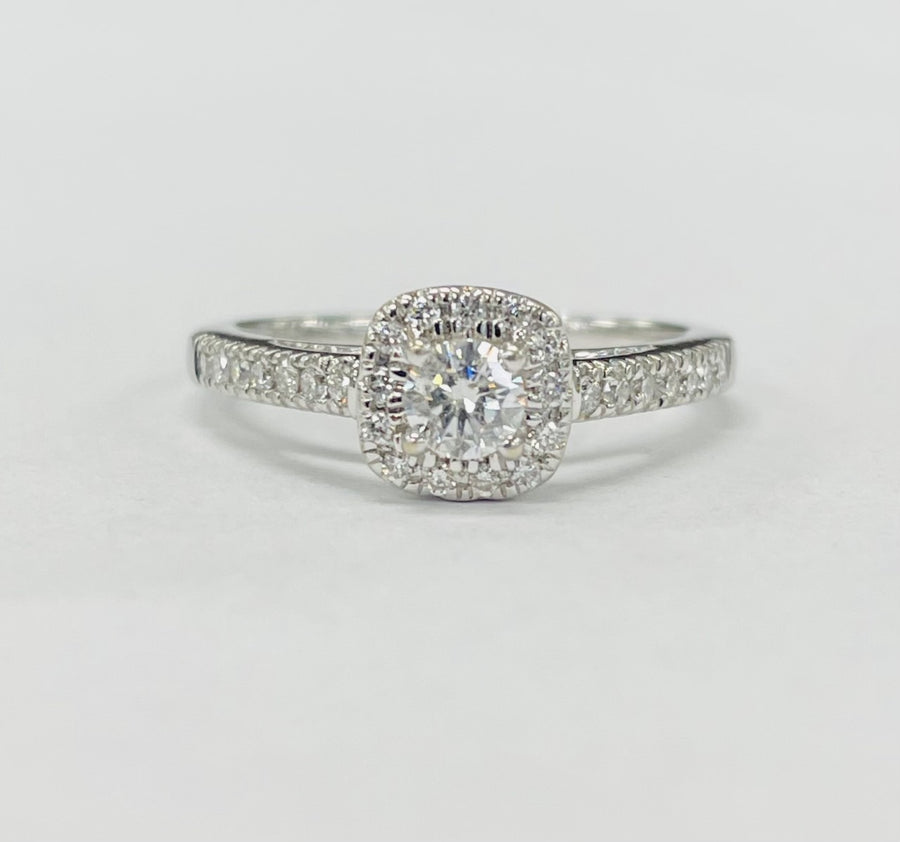 14KT Certified Canadian Diamond Halo Engagement RIng