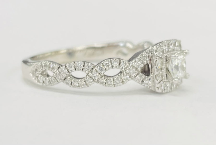 Neil Lane Twist Halo Diamond Wedding Set