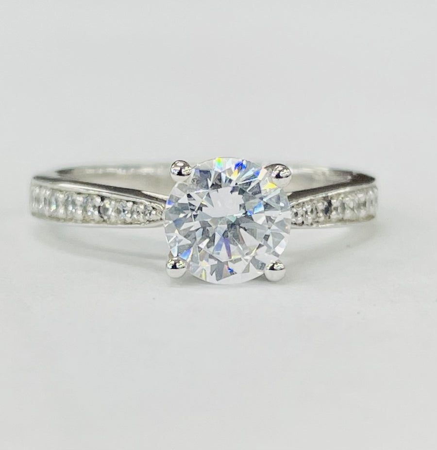 Romance - Tappered Cathedral Diamond Setting