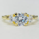 Noam Carver - Three Stone Diamond Setting