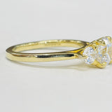 Noam Carver - Three Stone Diamond Setting