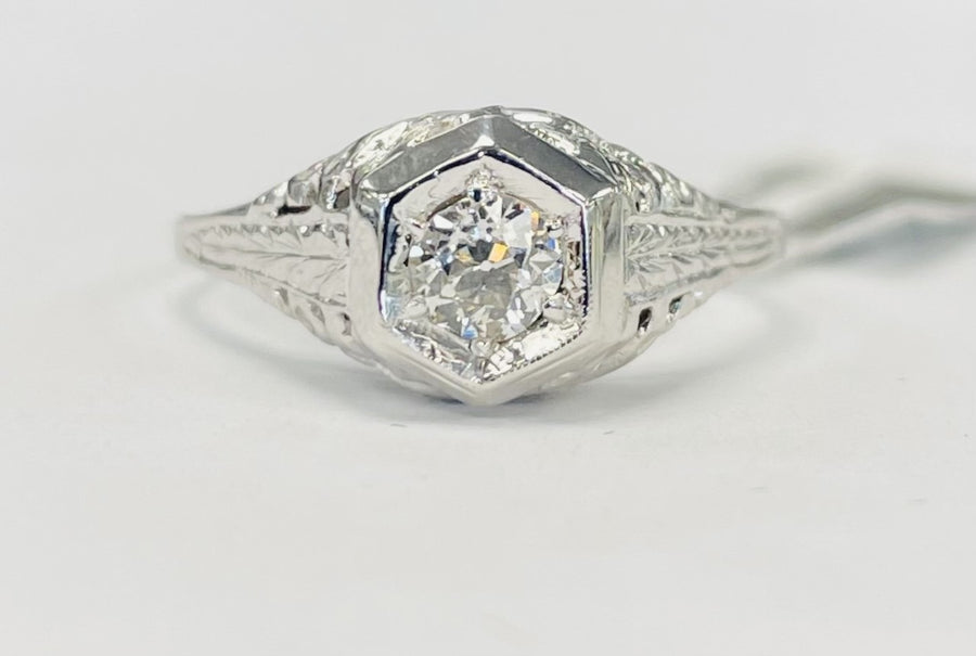 Vintage Diamond Filligree Solitare Ring