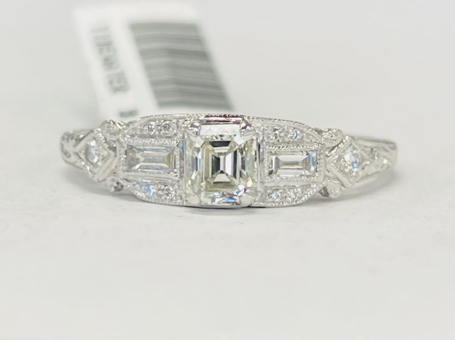 Vintage Emerald Cut Diamond Detailed Ring