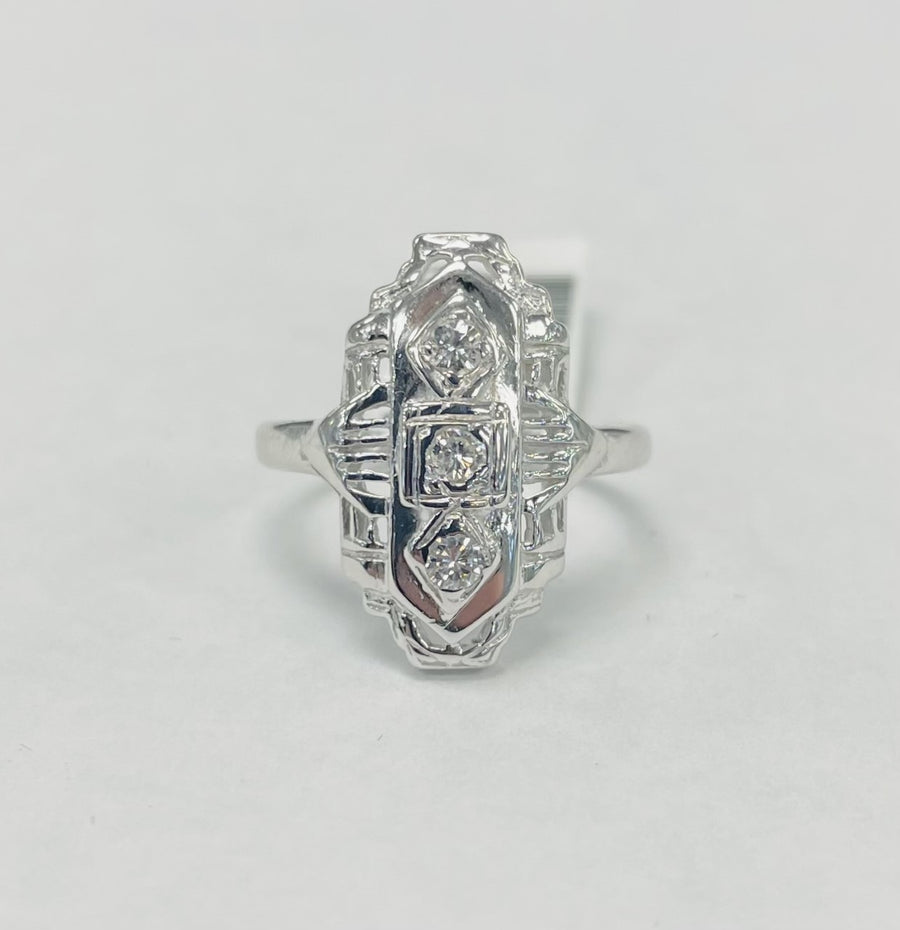Vintage Three Stone Diamond Ring