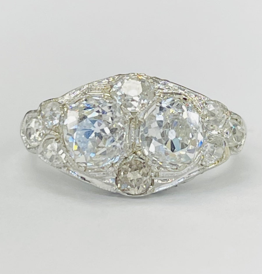 18KT Edwardian Twin Diamond Ring