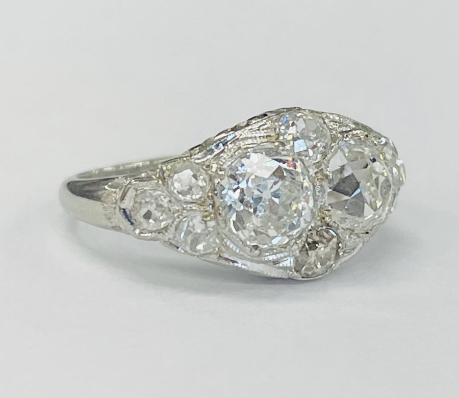 18KT Edwardian Twin Diamond Ring