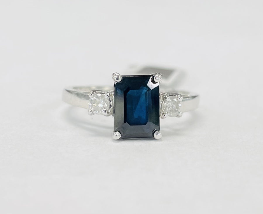 Deep Blue Sapphire An Diamond Estate Ring