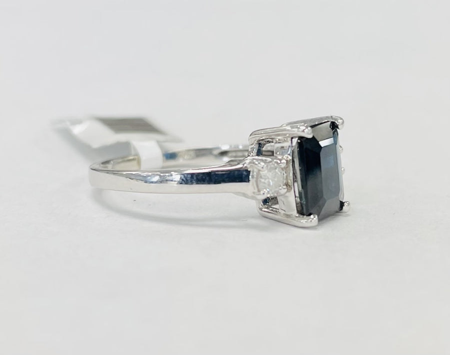 Deep Blue Sapphire An Diamond Estate Ring