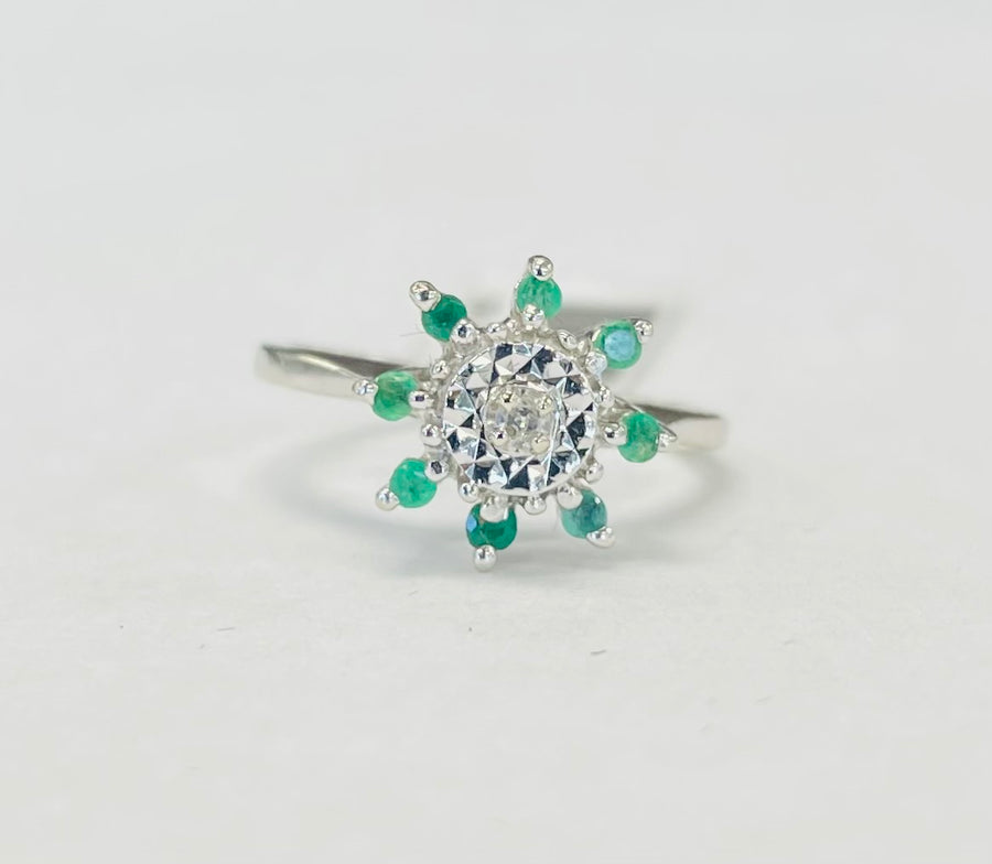 Vintage Illusion Set Diamond/Emerald Ring