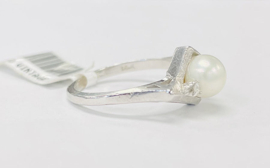 Vintage Pearl Ring W/Unique Finish