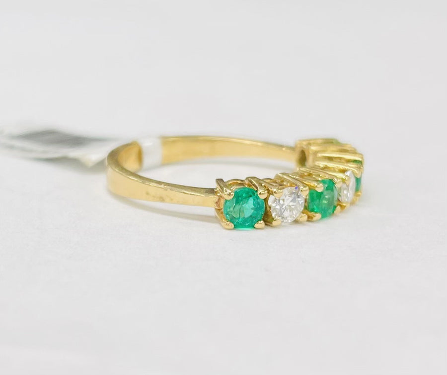 Estate Diamond An Emerald Anniversary Band