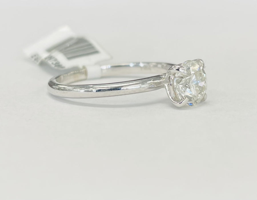 Solitare Certified 1CT Round Diamond Engagement Ring