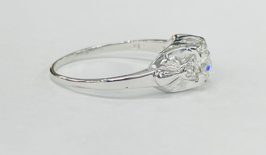 Vintage Three Sone Diamond RIng