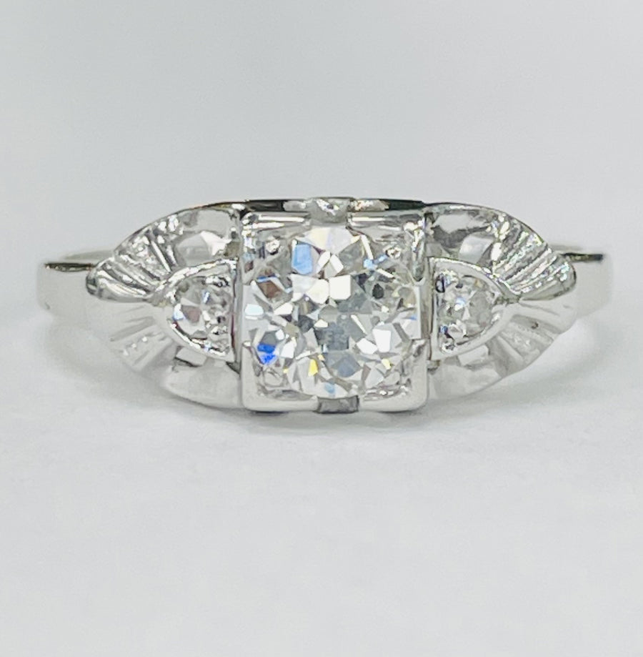 Vintage Three Sone Diamond RIng